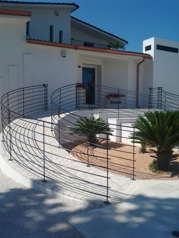 Tenuta I Giardini Del Salento Acomodação com café da manhã Veglie Exterior foto